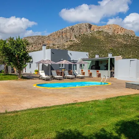 Old Olive Tree Casa de Férias *