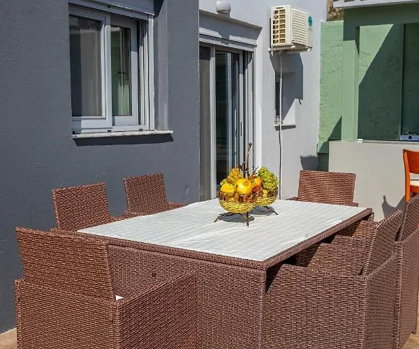 Casa de Férias Old Olive Tree