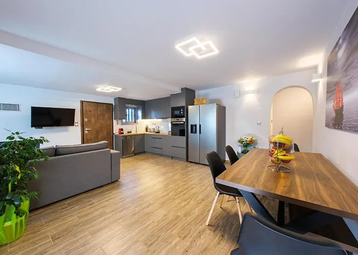 Old Olive Tree Agii Apostoli (Monemvasia)